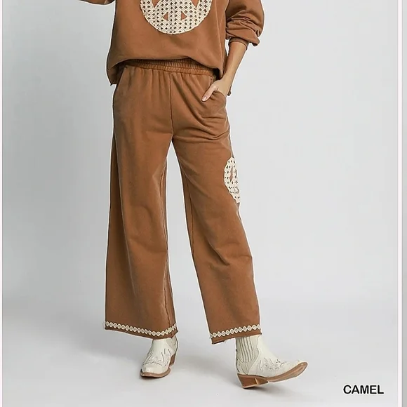 Umgee Peace Lace Applique Mineral Wash Wide Leg Pants-Size Large - Picture 1 of 16